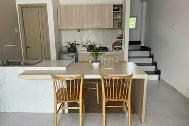 آپارتمانهای توریستها The Banoi House