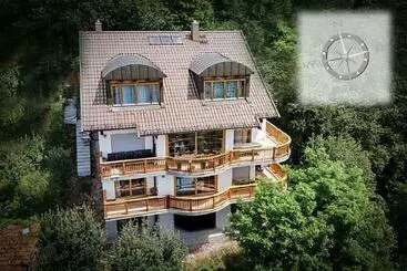Apartamentos turísticos Großzügige Villa In Hanglage Am Neckar
