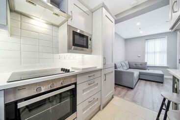 Apartamentos turísticos Hilltop View  Sleeping 5 Guests