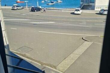 游客公寓 Modern & Cosy Studio Unit On Island Bay Beachfront