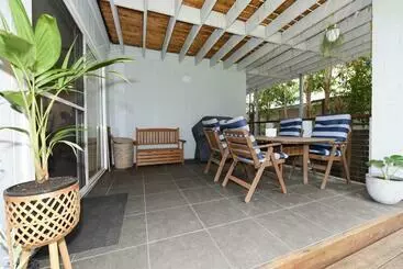 ツーリストアパートメント Orion Studio 22   Belle Escapes Jervis Bay