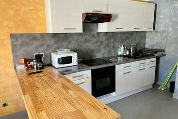 ツーリストアパートメント Appartement 2 Chambres Lits King Size Wifi Baignoire