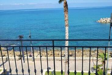 דירות לתיירים Casavacanzelifra 3