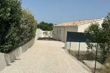 Turistihuoneistot Magnifique Villa Avec Piscine Extérieure