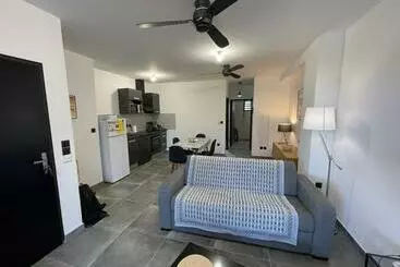 Apartaments turístics Leu Girembelle