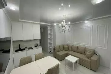 Apartamenty turystyczne Lovely 1 Bedroom Apartment With Pool