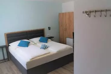 Aamiaismajoitus (B&B) Gästehaus Gisch Sandra