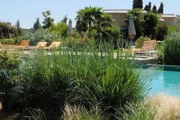 ホテル Les Cyprès