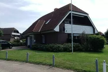 ツーリストアパートメント Fewo Hoogen In Strandnähe
