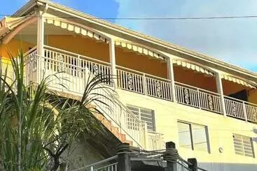 ツーリストアパートメント A Deux Pas De La Plage, La Perle! Vue Panoramique