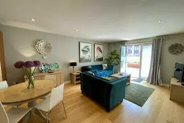 ツーリストアパートメント Stunning 2 Bed Town Centre Apartment   Hosted By Hutch Lifestyle