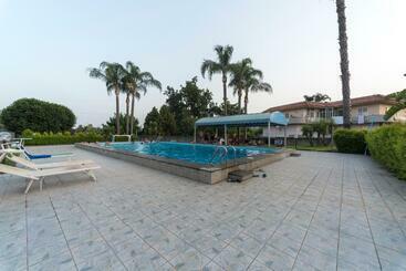 דירות לתיירים Etna Perla Verde