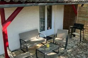 Turistihuoneistot 8 Gîte 5 Personnes Avec Piscine