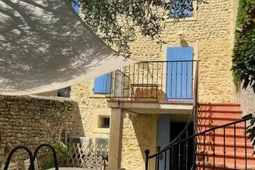 ツーリストアパートメント Maison De Village En Provence
