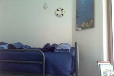 Apartamenty turystyczne Sea And Blue Sky 2 B