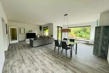 Turistihuoneistot Ferienwohnung Am Stadtpark