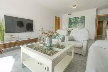 ツーリストアパートメント Coral Paradise Apartment With Swimming Pool