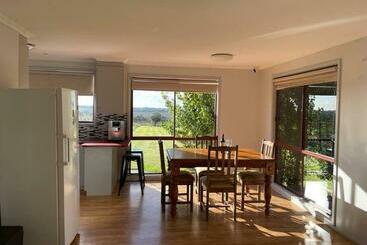 דירות לתיירים Comfortable Cottage With A Shared Pool