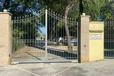 آپارتمانهای توریستها La Casa Di Mimì
