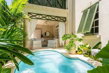 آپارتمان‌های توریست‌ها Beacon Hill 202   Moonshadow By Blue Sky Luxury