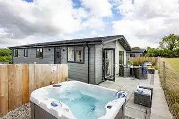 Ferienwohnungen Snowdrop Lodge, 9 Roadford Lake Lodges