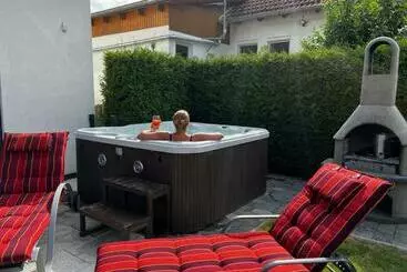ツーリストアパートメント Villa Fantasia Am Fleesensee