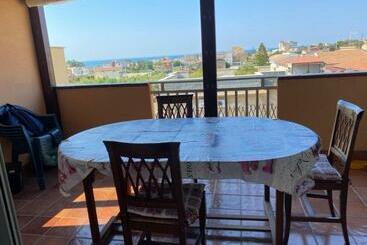 דירות לתיירים Angelisa S House