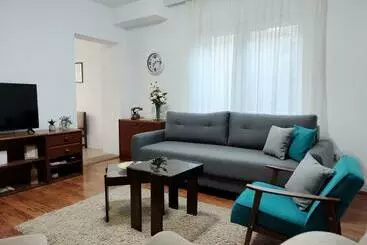 Apartamentos turísticos Mila City Center Free Parking