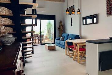 דירות לתיירים Hauzify I Casa Pecher