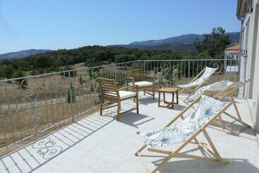 דירות לתיירים Villa Vue Mer Et Nature Route De Cigala