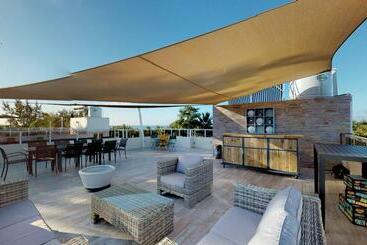 Turist apartmanları Penthouse   Private Roof Terrace   Sea & Mountain View