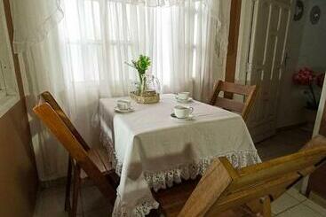 ツーリストアパートメント Acogedor Independiente Casa Jh B