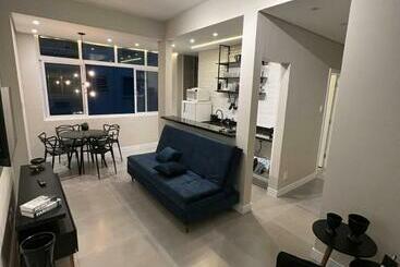 דירות לתיירים Lindo Apartamento Em Frente A Praia   Santos