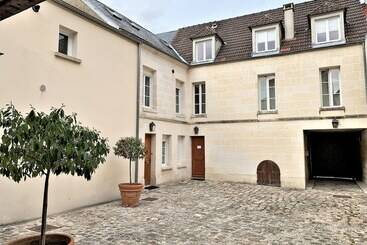 בית מלון כפרי Le Regent