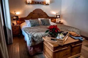 Les Chalets De La Serraz