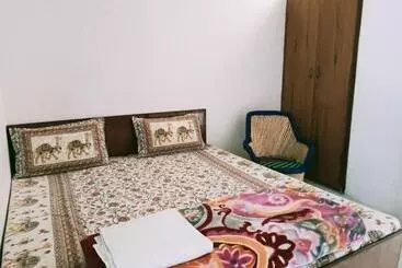 پانسیون Cocoon Auberge