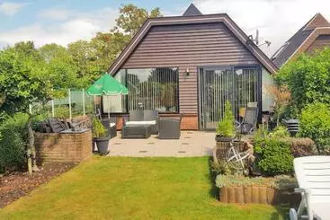 Turistihuoneistot Cozy House Till 6 Guests Near Amsterdam And The Sea