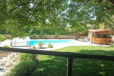 ベッドアンドブレックファースト Les Dodos De Rose