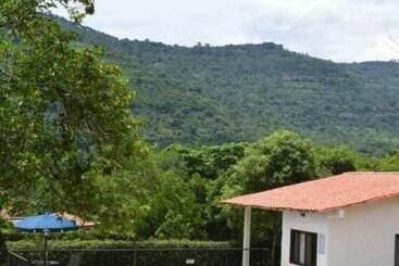 Turistihuoneistot Cabaña Campestre La Rocka
