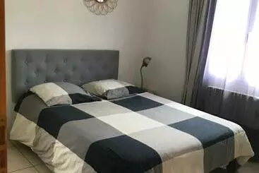 Turistihuoneistot Maison à La Campagne Avec Piscine