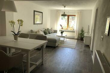 Turist apartmanları Ferienwohnung Am Sonnenhang