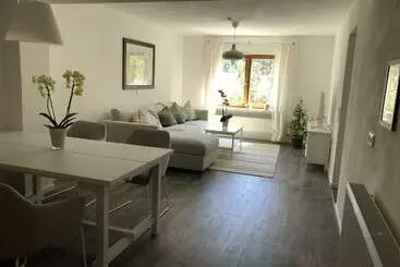 ツーリストアパートメント Ferienwohnung Am Sonnenhang