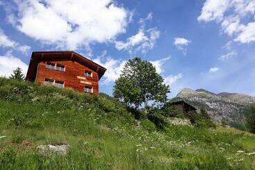 בית מלון כפרי Gasthaus Heiligkreuz