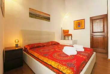 آپارتمان‌های توریست‌ها Mantellini Apartment