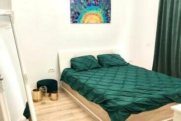 Apartamenty turystyczne Xcity Towers