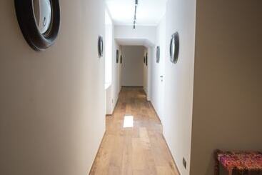 تختخواب و صبحانه Palazzo Danisis&suites