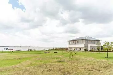 ペンション 36 Emanzini Villa