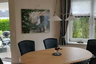 Turistihuoneistot Ferienhaus Schulte   Villa Jupp Und Apartment Liesl