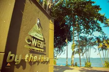 هتل Cwezi By The Lake