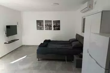 پانسیون Villa Vered